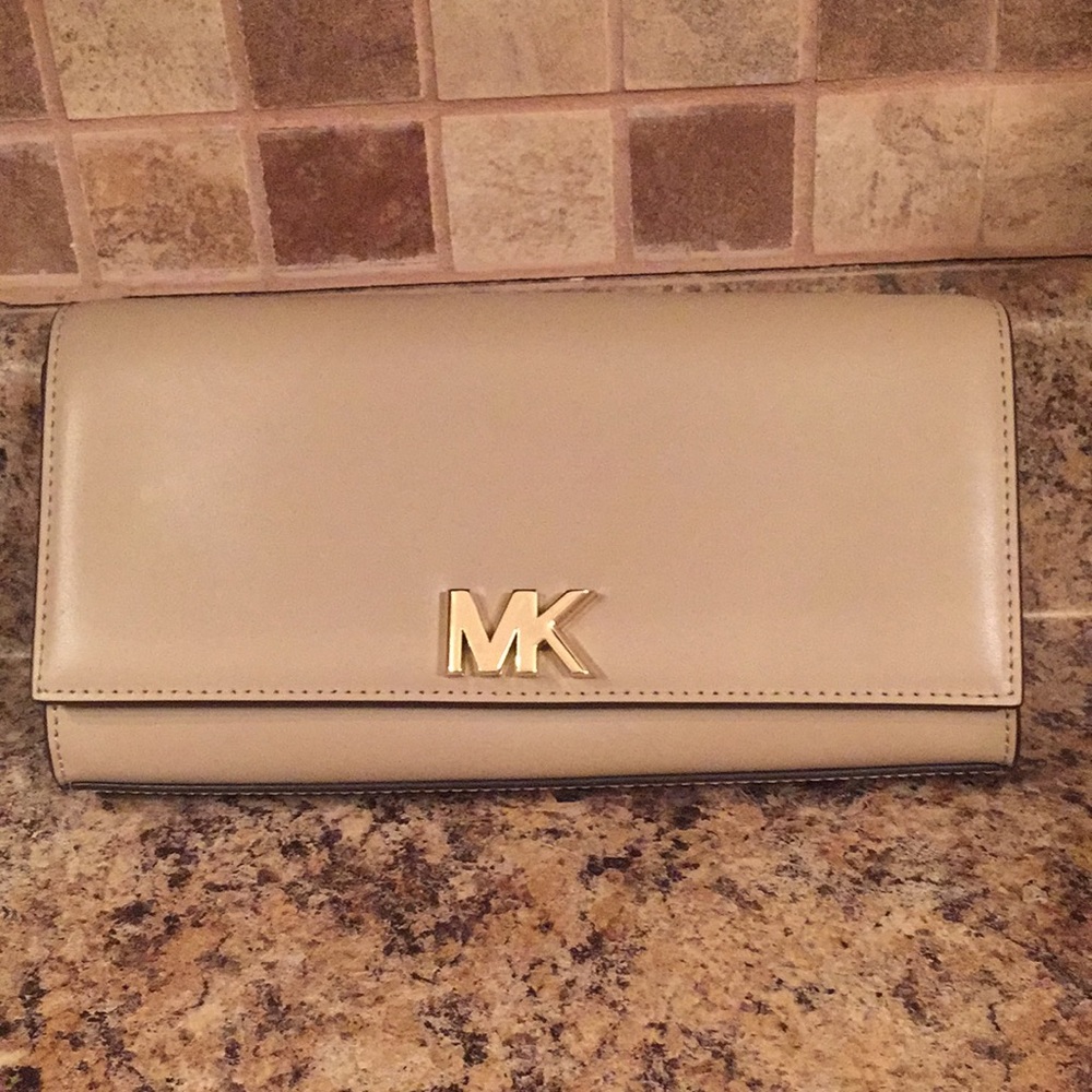 Michael Kors clutch